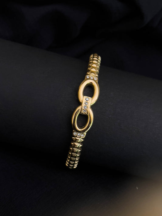 Ishhaara Vintage Gold Tone Bracelet