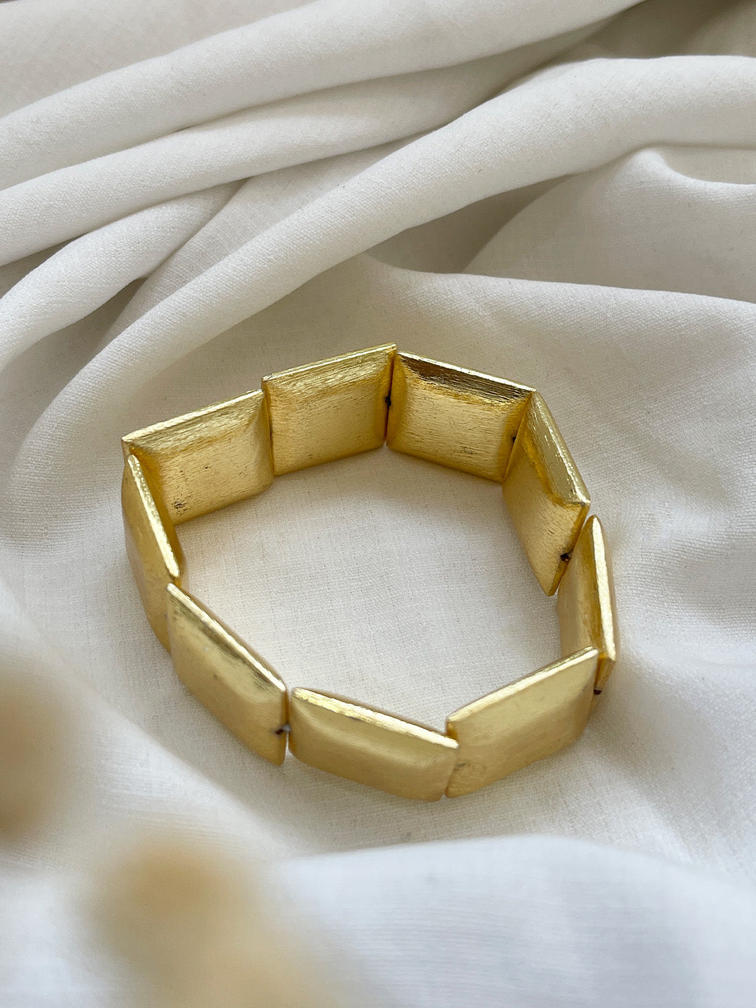 Ishhaara Vintage Gold Tone Square Bracelet