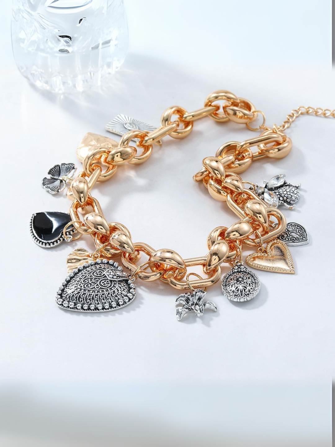 Ishhaara Vintage Heart Necklace