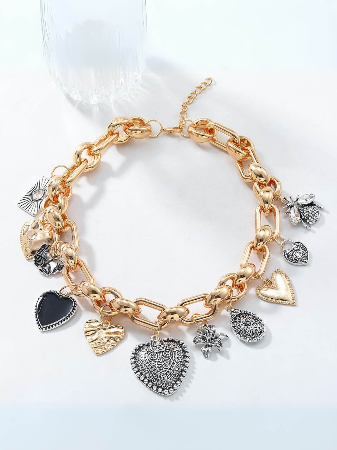 Ishhaara Vintage Heart Necklace