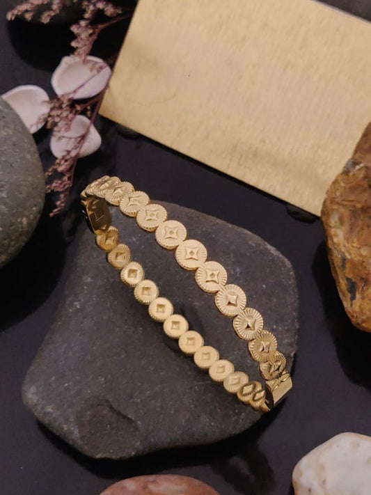 Ishhaara Vintage Snake Bangle Bracelet