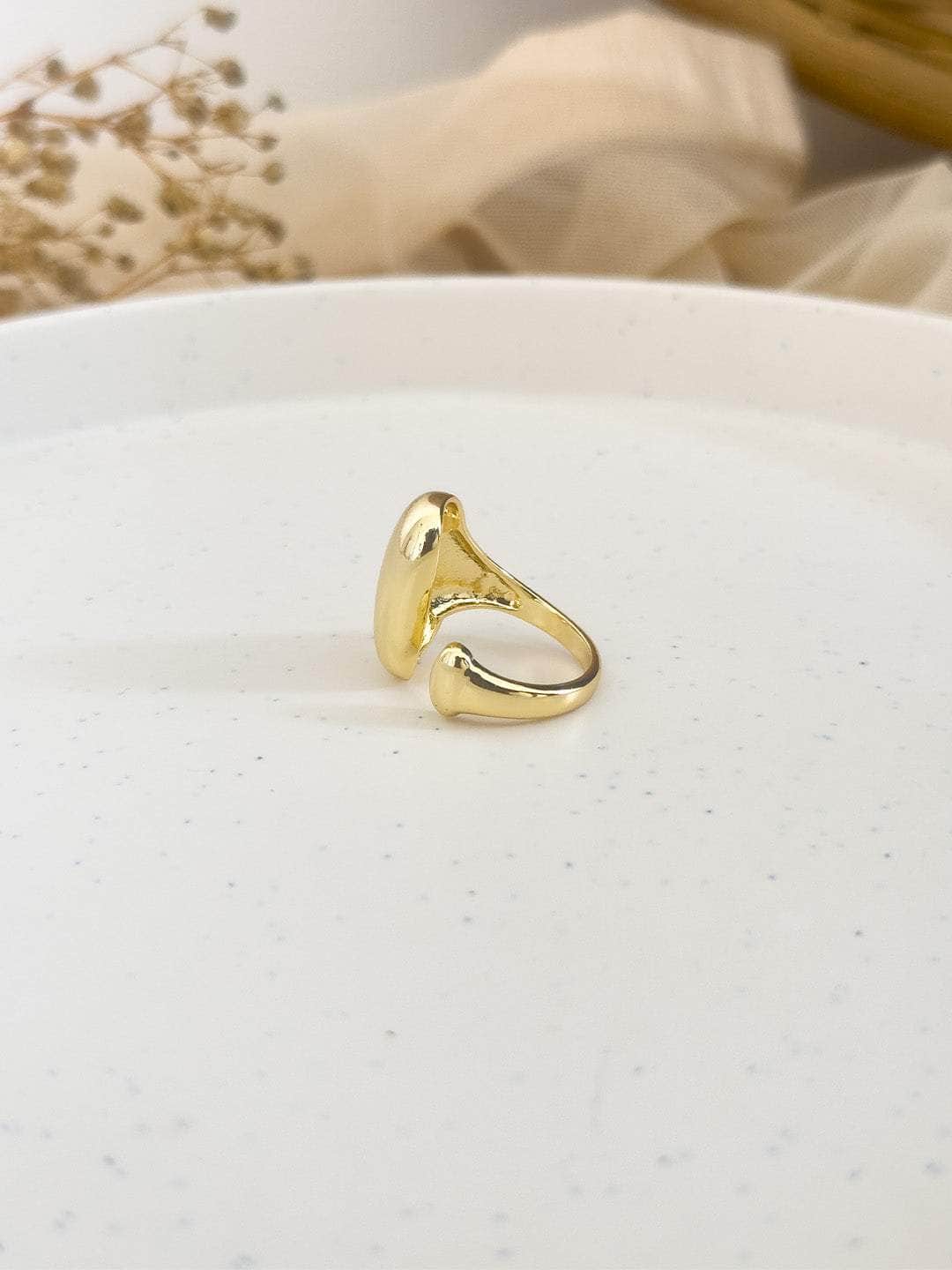 Ishhaara Vintage Stainless Steel Gold-Plated Geometric Open-Ended Ring