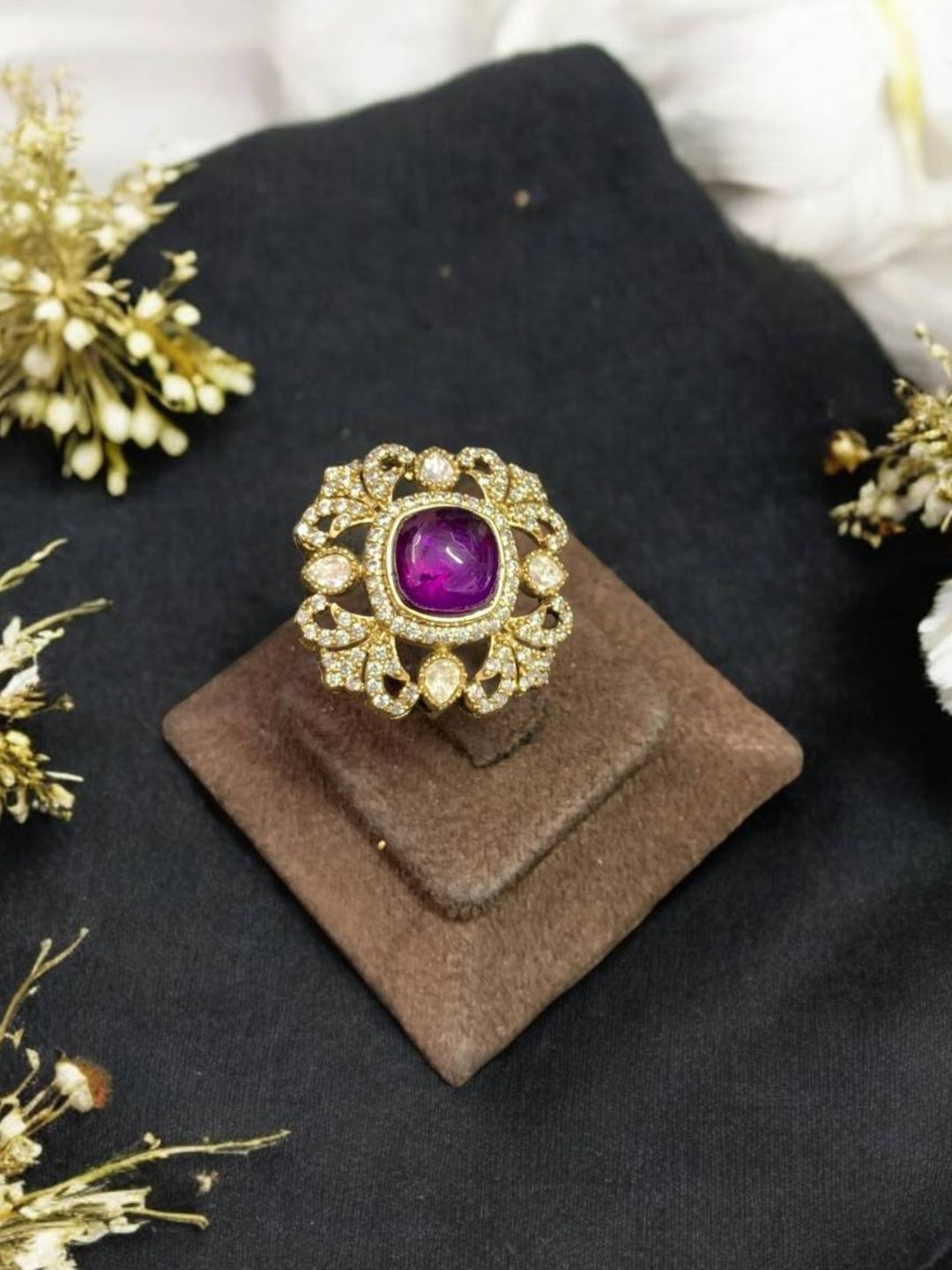 Ishhaara Violet Heritage Legacy Cluster Ring