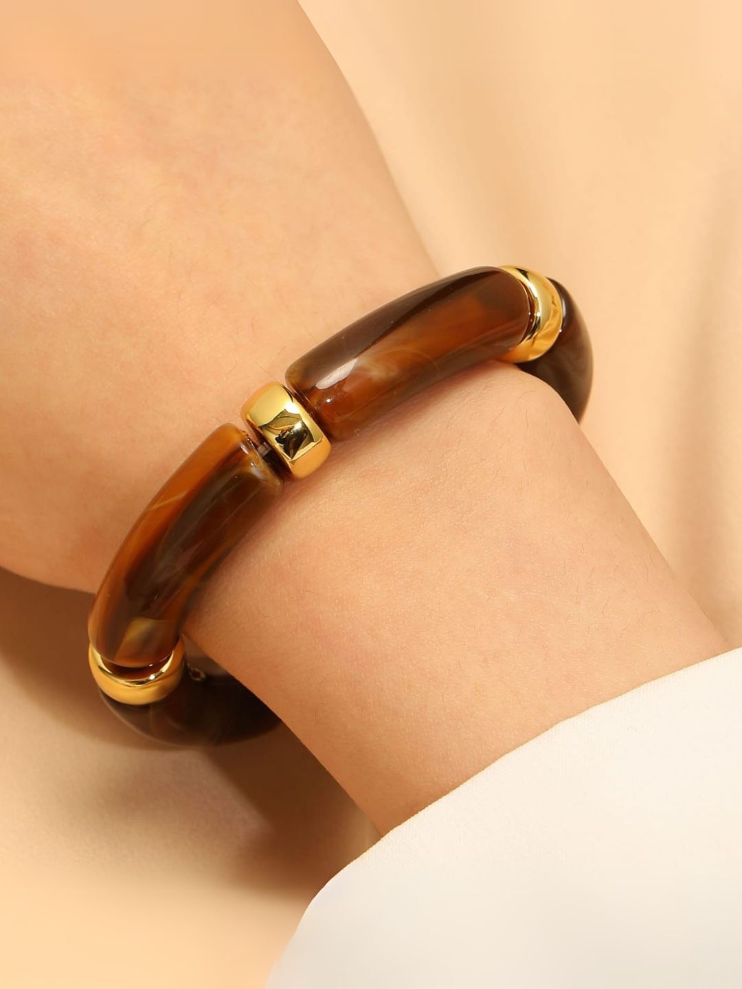 Ishhaara Viral Gold And Resin Bracelet