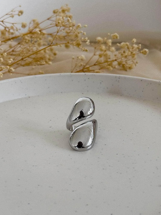 Ishhaara Water Drop Shaped Doublet Rings