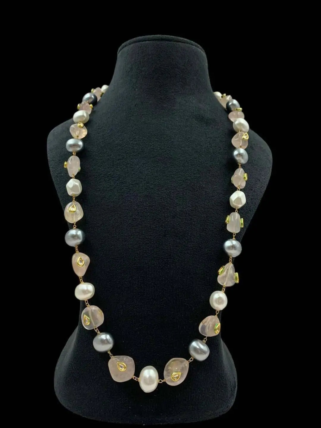 Ishhaara White Baroque And Pearl Studded Necklace