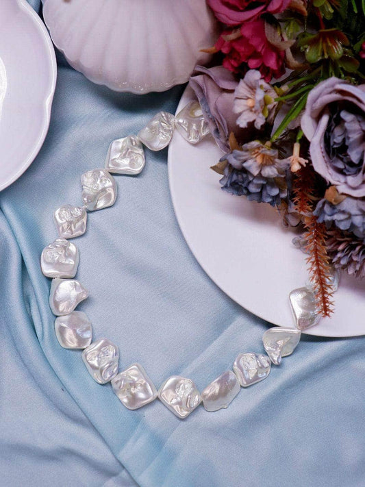 Ishhaara Baroque Statement Necklace Super White