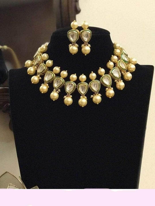 Ishhaara Big Kundan Moti Stone Necklace