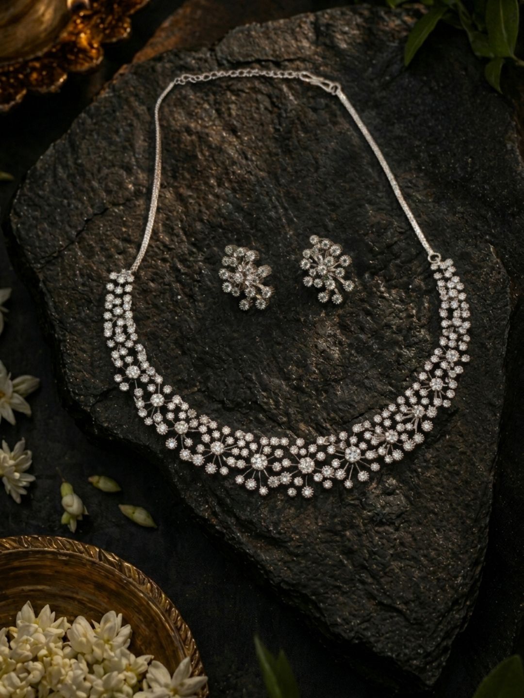 Ishhaara White Cubic Zirconia Necklace