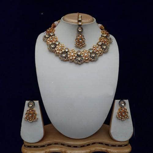 Ishhaara Drop Flower Dual Tonned Necklace Earring And Teeka Set