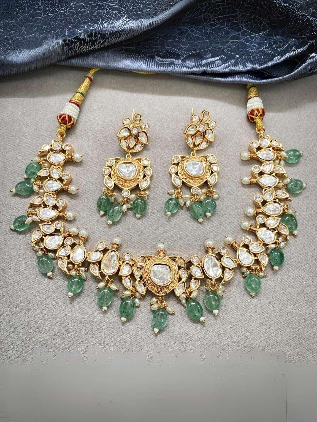 Ishhaara White Elegant Victorian Kundan Studded Choker Necklace