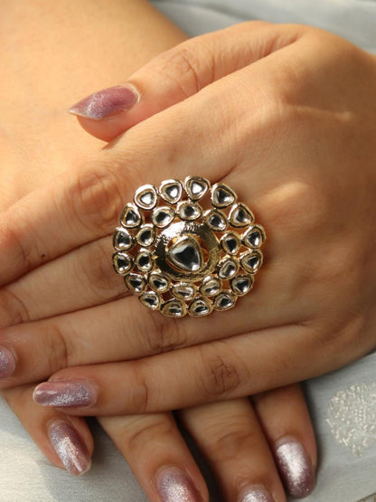Ishhaara White Floral Motif Kundan Ring