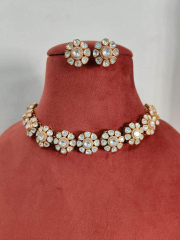 Ishhaara Floral Shape Choker Set