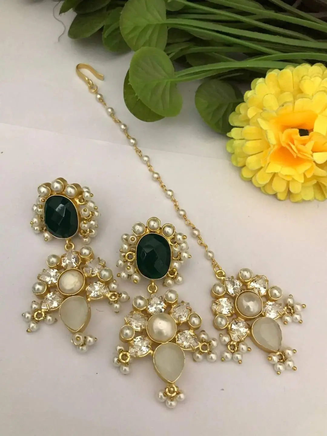 Ishhaara White Gold Finish Kundan Earrings With Maang Tikka