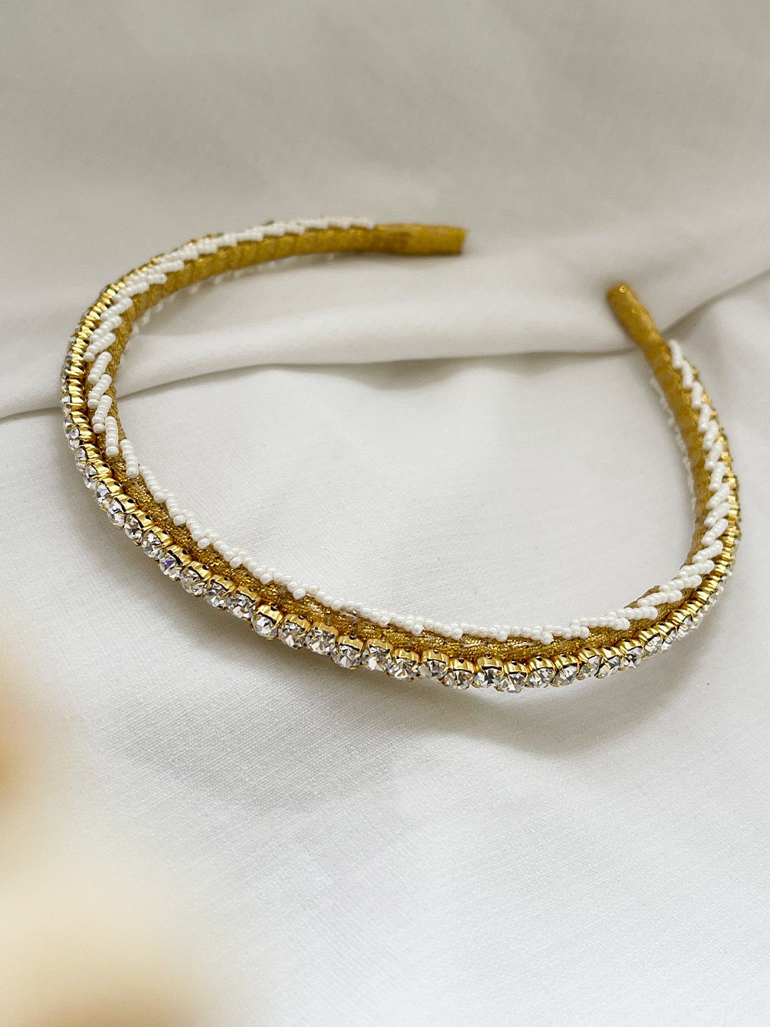 Ishhaara White Kundan Embellished Hairband