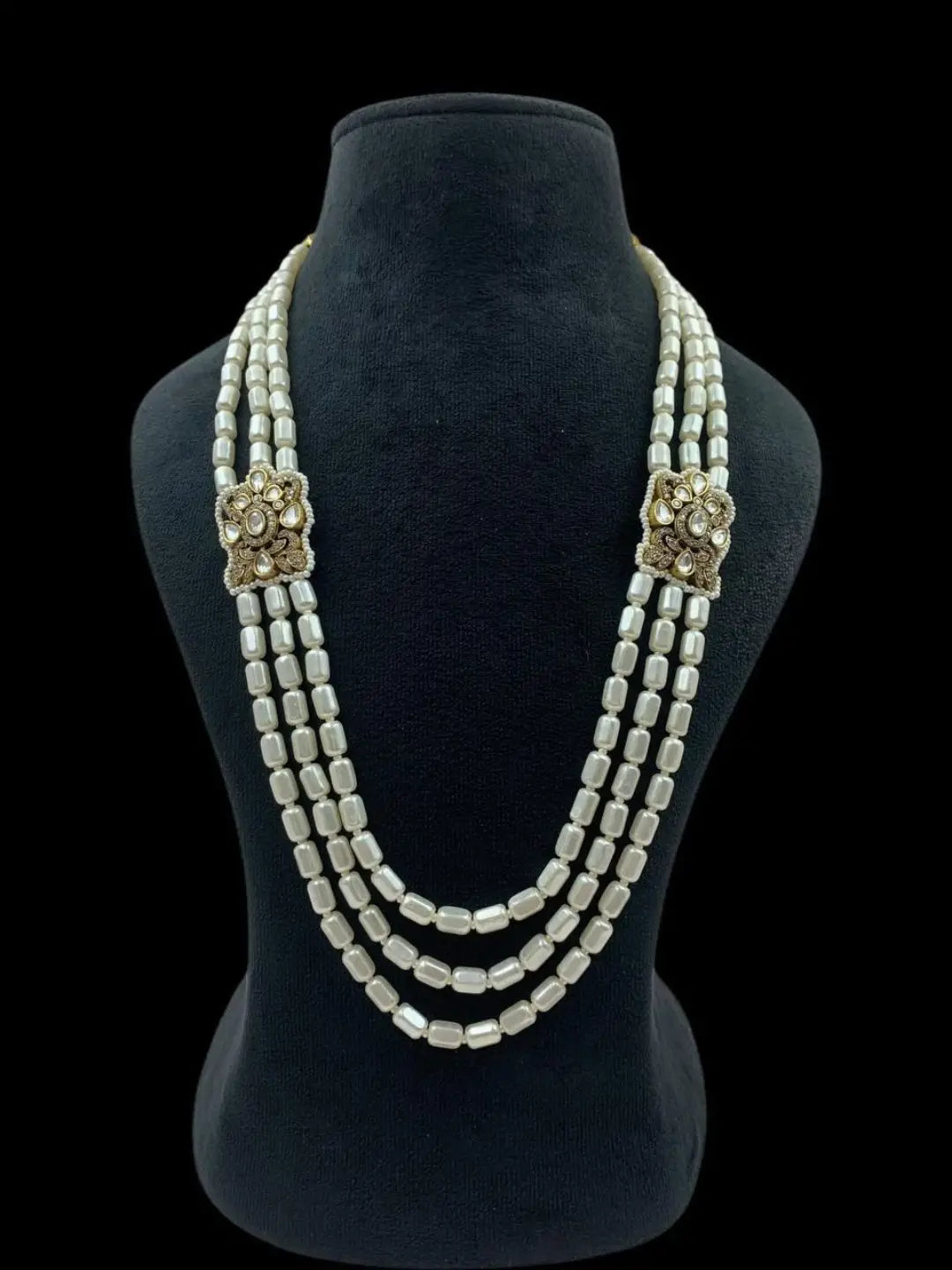 Ishhaara White Kundan Studded Coral Beads Necklace