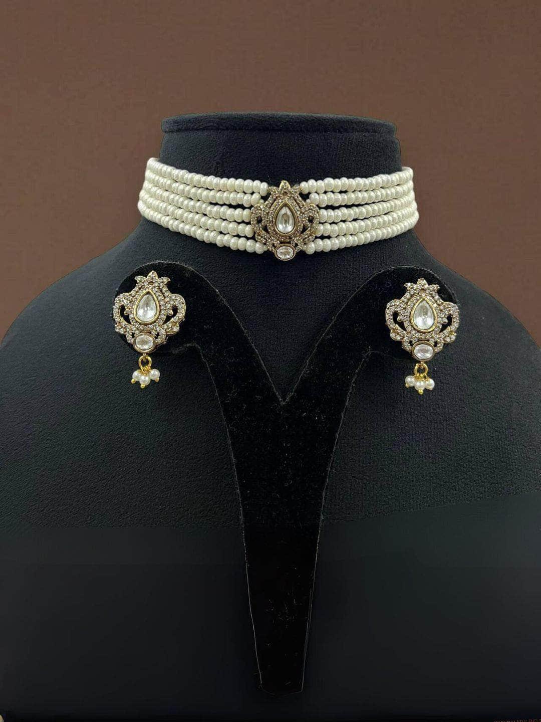 Ishhaara Kundan Studded Onyx Choker