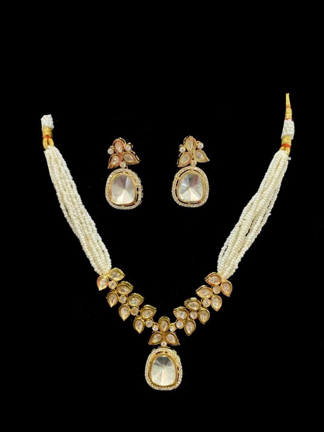 Ishhaara Leafy Mixlet Necklace