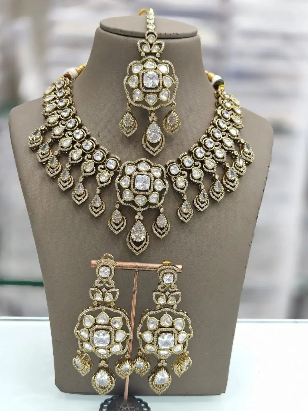 Ishhaara White Mossianite Polki Necklace