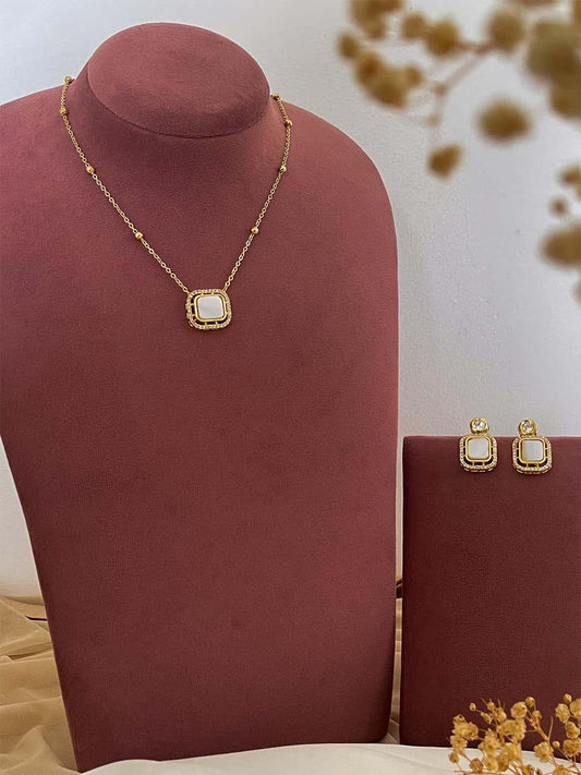 Ishhaara White Mother Of Pearl Square Pendant Necklace