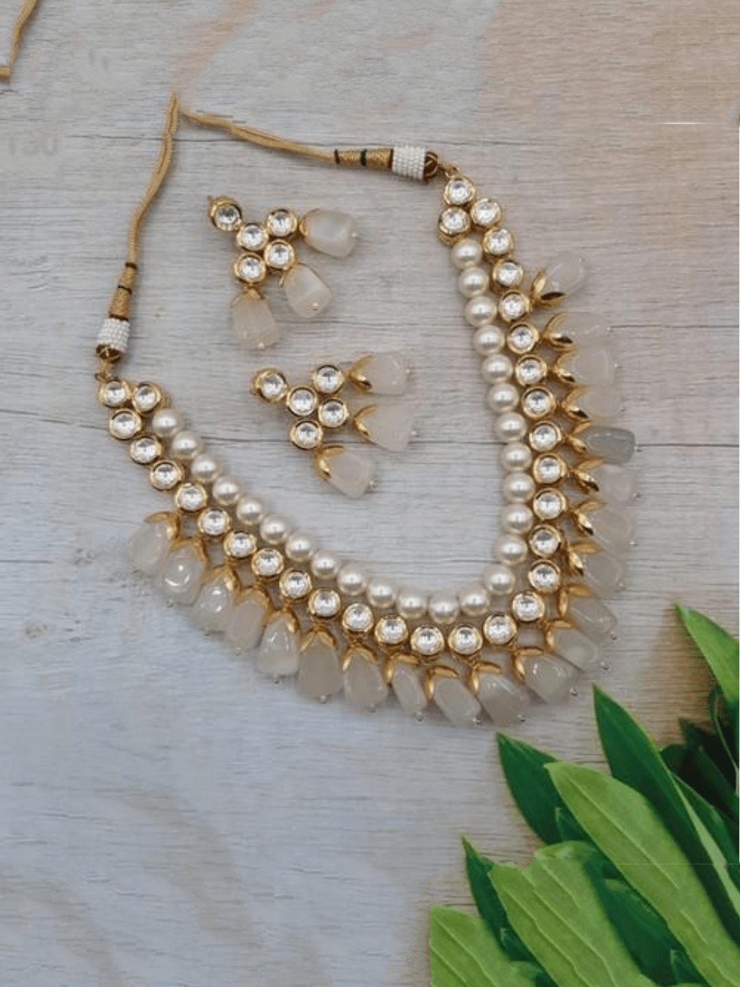 Ishhaara White Moti Kundan Beads Necklace Set