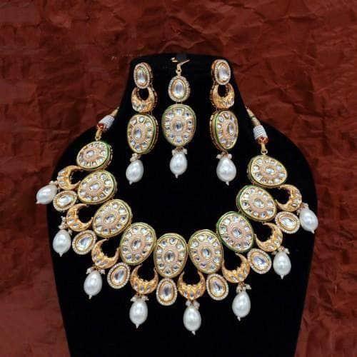 Ishhaara Oval Multi Chand Necklace Earring And Teeka Set