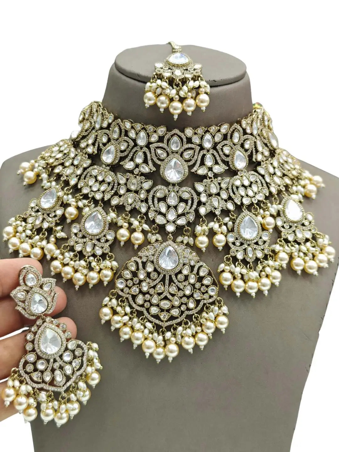 Ishhaara White Premium Victorian Layered Bridal Choker Necklace