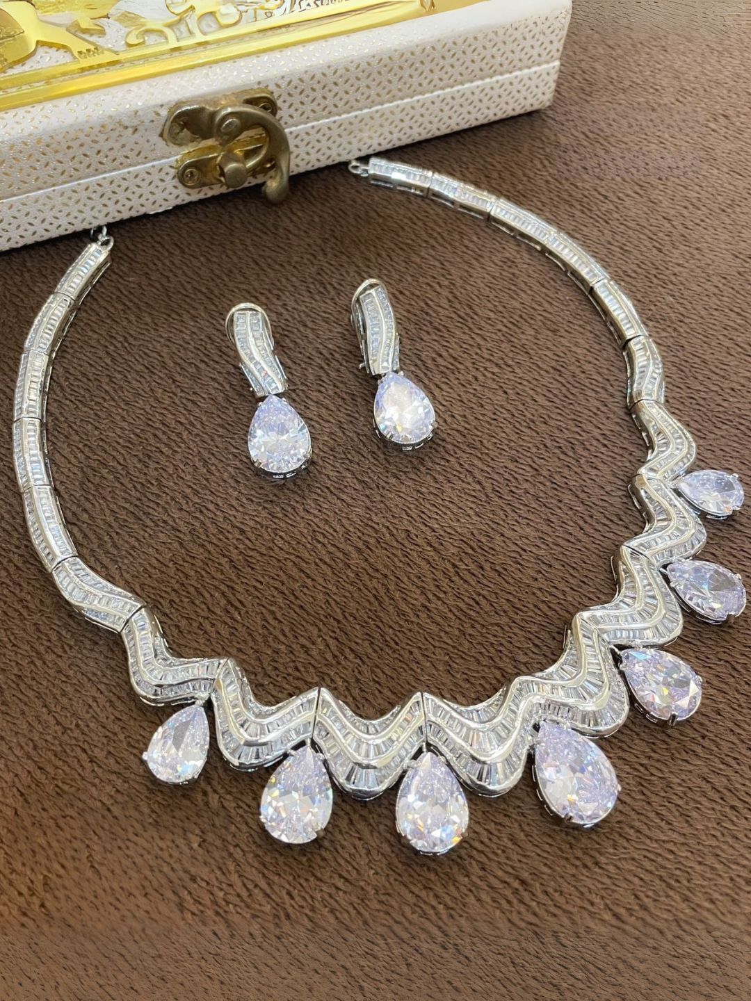 Ishhaara White Priyanka Chopra Inspired Diamond Necklace Set