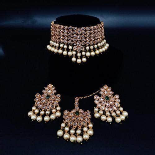 Ishhaara Reverse Ad Choker Earring And Teeka Set