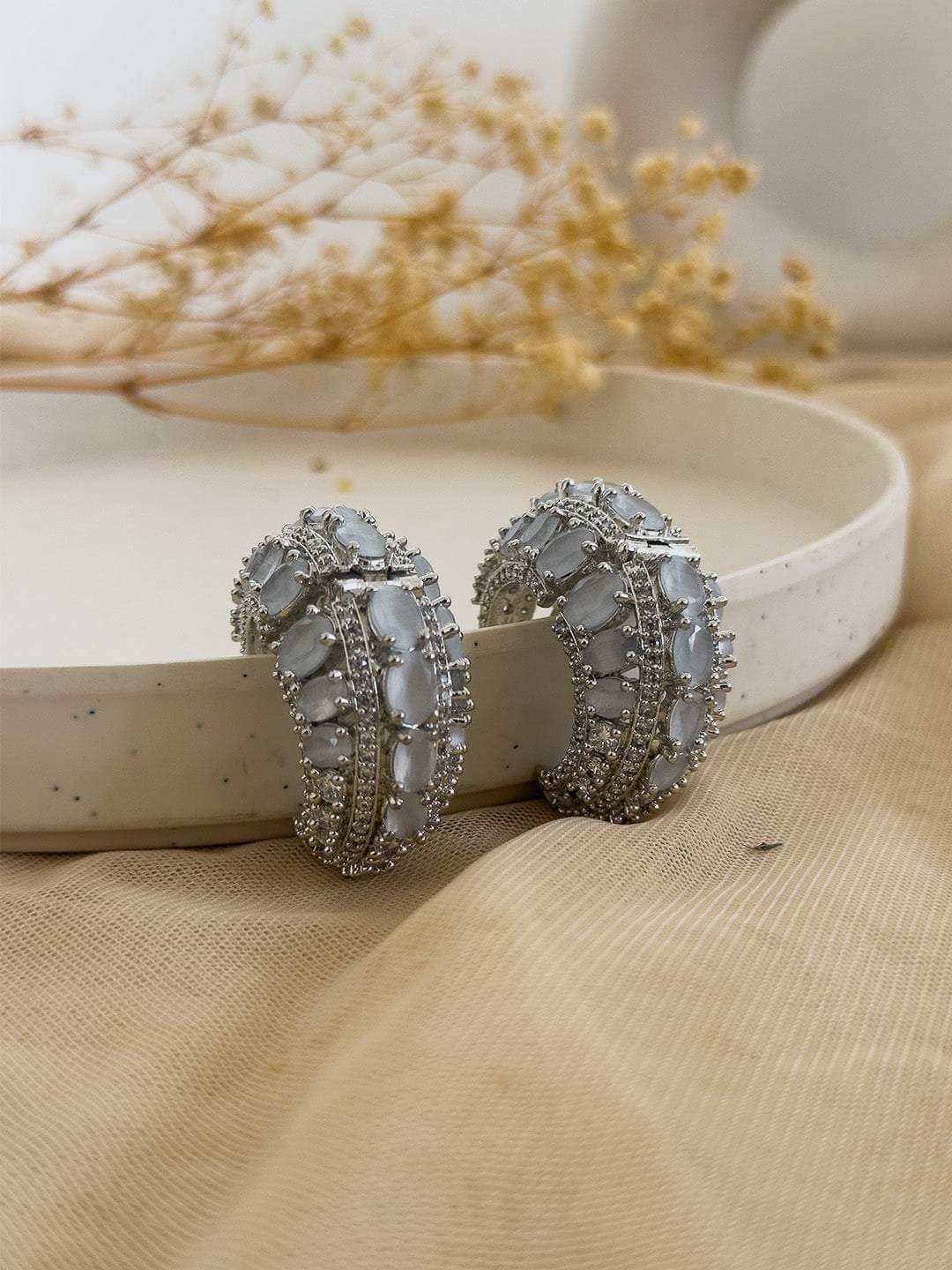 Ishhaara Spikey Emerald Cocktail Earring