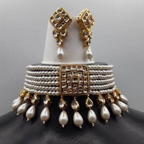 Ishhaara White Square Patch Onex Choker Necklace Set