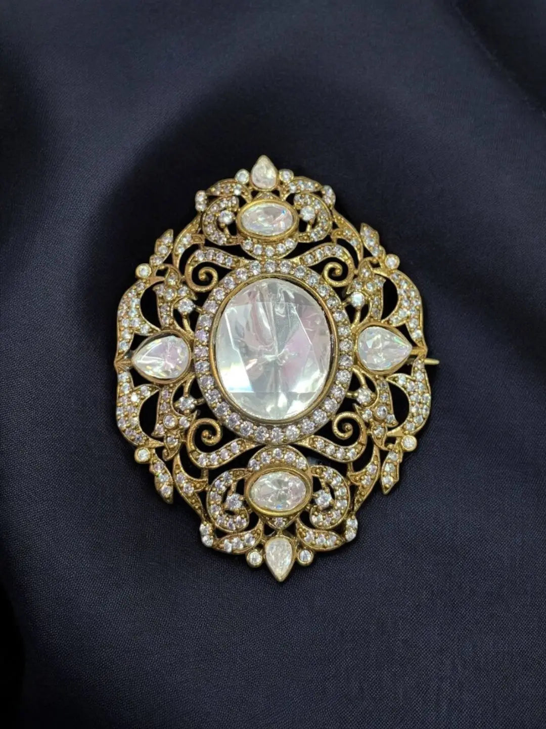 Ishhaara White Statement Groom Brooch