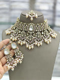 Ishhaara White Stone Studded And Beaded Moissanite Kundan Choker