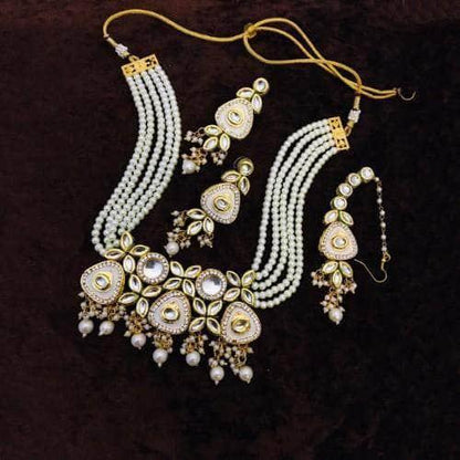 Ishhaara Triangular Meenakundan Necklace Earring And Teeka Set