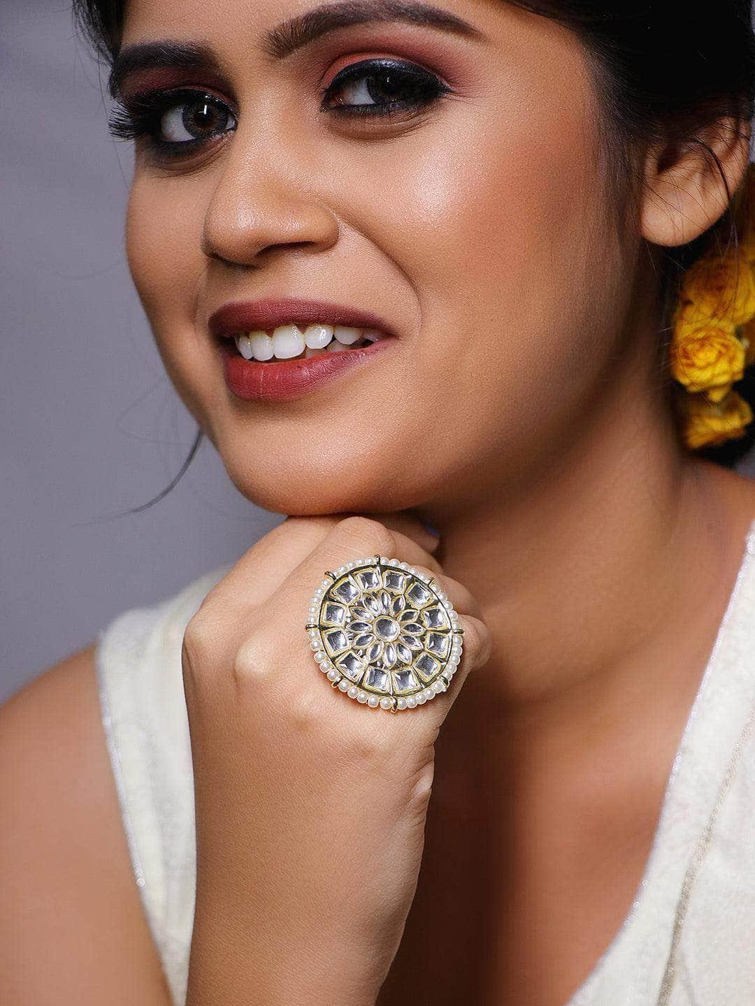 Ishhaara Vedhika In The Royal Round Kundan Ring