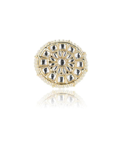 Ishhaara Yashika Aannand In The Royal Round Kundan Ring