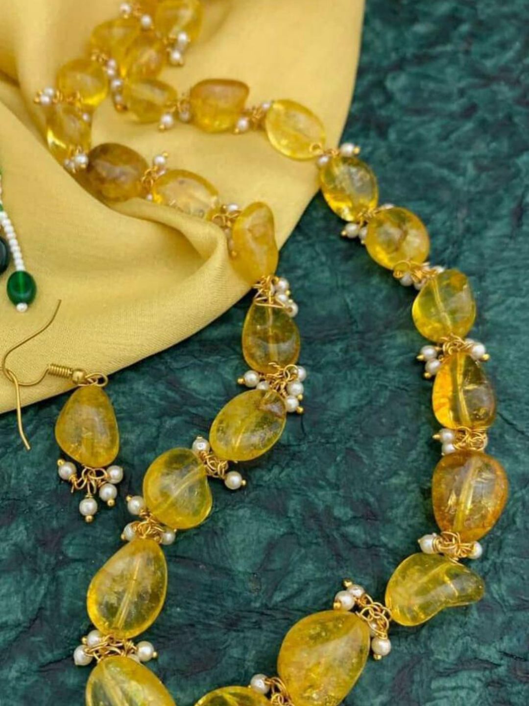 Ishhaara Yellow Colourful Unshaped Tumble Beads Necklace