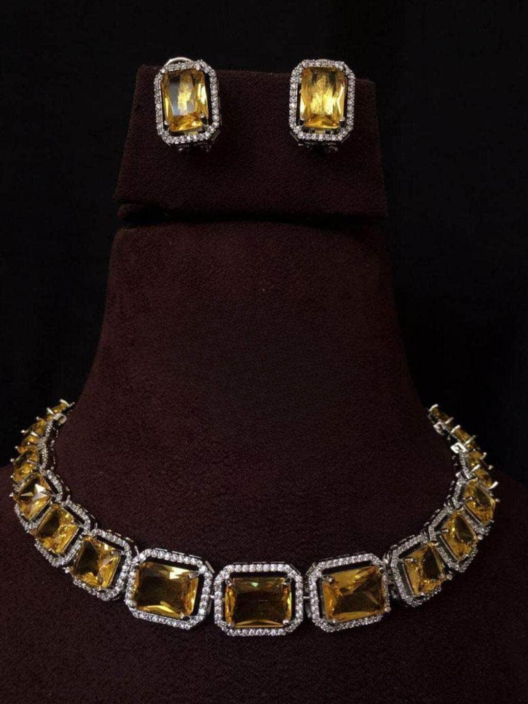 Ishhaara Yellow Diamond Square Necklace