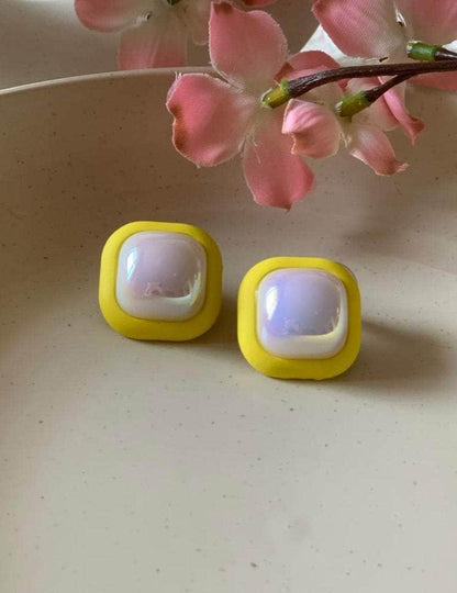 Ishhaara Karishma K Tanna In Lucky Enamel Square Earrings