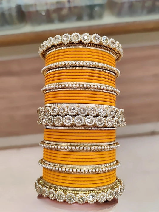 Ishhaara Yellow Pearl And Kundan Studded Bridal Chooda