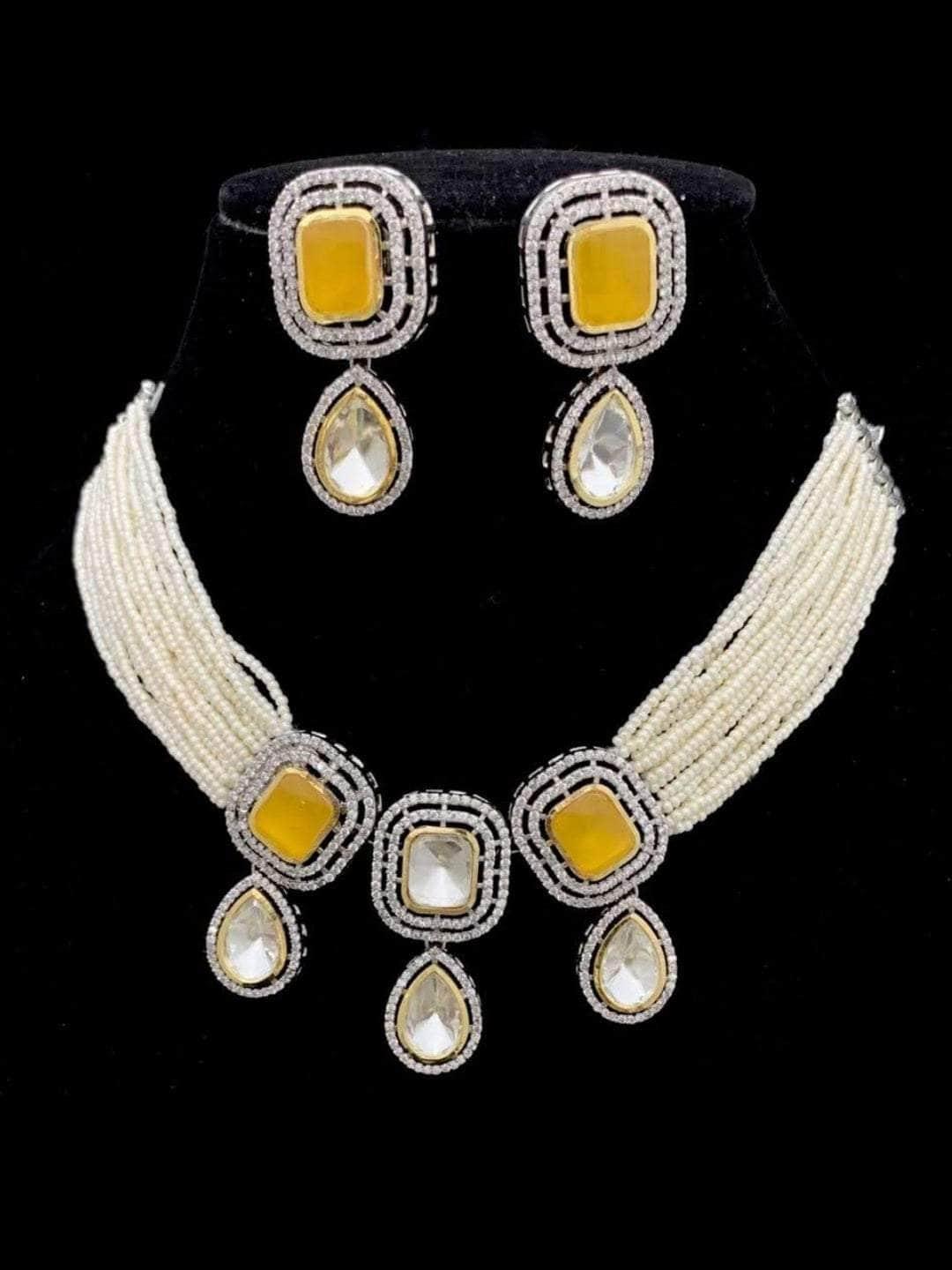 Ishhaara Royal Spot Necklace