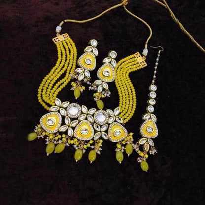 Ishhaara Triangular Meenakundan Necklace Earring And Teeka Set