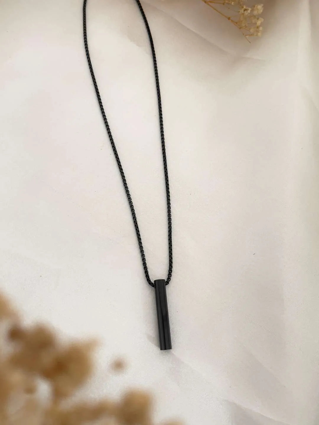 Buy Black Pendant Necklace Online - Ishhaara