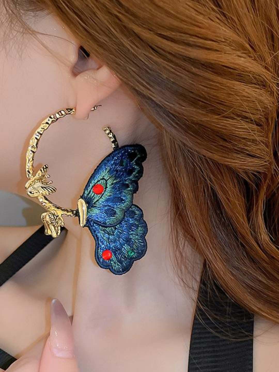Ishhaara Zircon Butterfly Hoop Earrings
